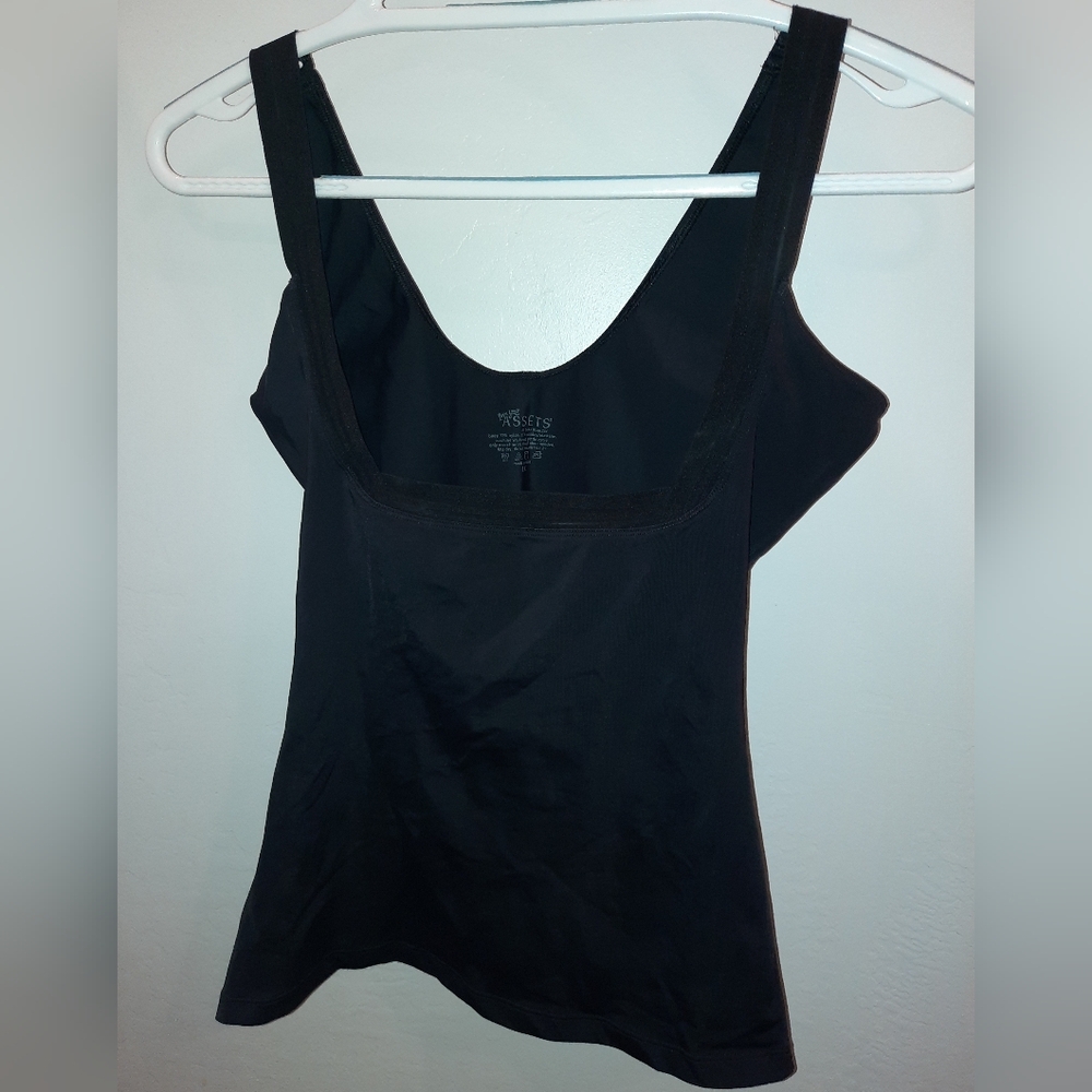 Love your Assets by Sara Blakely black size 1x open bust shapewear tank EUC